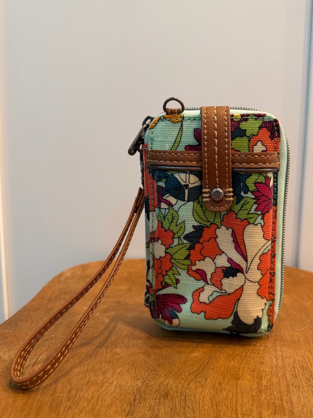 Sakroots Phone Wallet/Wristlet Pouch - Mint Floral